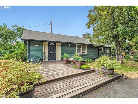 233 Se 126th Avenue Portland OR 97233