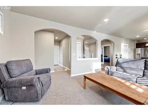1157 Ambrosia Avenue Junction City OR 97448