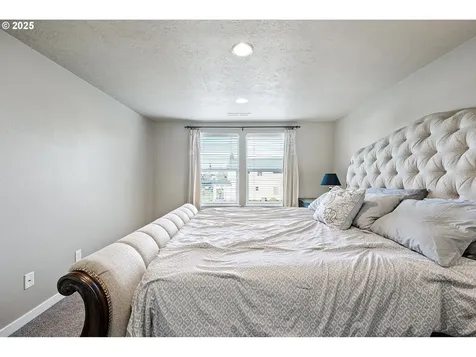1157 Ambrosia Avenue Junction City OR 97448