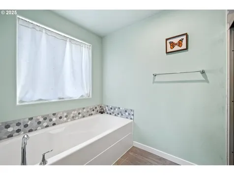 1157 Ambrosia Avenue Junction City OR 97448