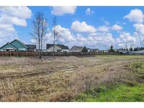 1157 Ambrosia Avenue Junction City OR 97448