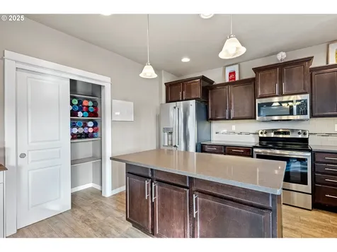 1157 Ambrosia Avenue Junction City OR 97448