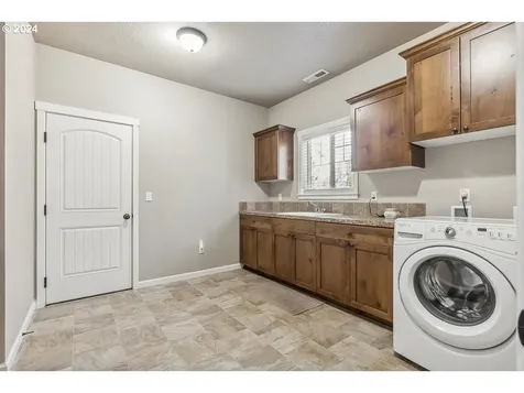 14140 S Spangler Road Oregon City OR 97045
