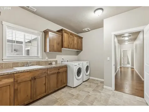 14140 S Spangler Road Oregon City OR 97045