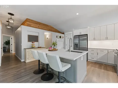 15741 Se Upman Way Damascus OR 97089