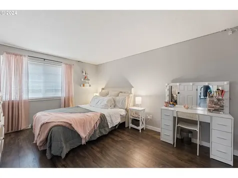 15741 Se Upman Way Damascus OR 97089