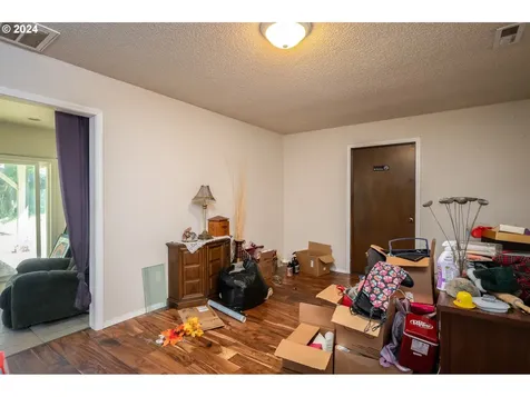 12006 Ne 16th Street Vancouver WA 98684