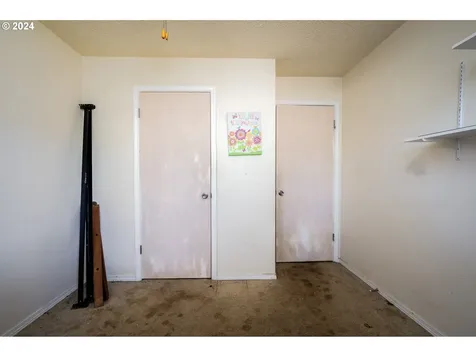 12006 Ne 16th Street Vancouver WA 98684