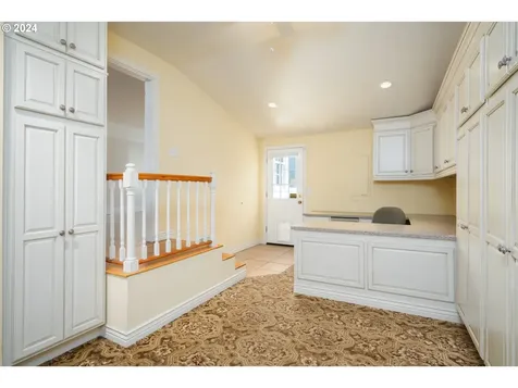 313 W Chapman Avenue Roseburg OR 97470