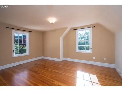 313 W Chapman Avenue Roseburg OR 97470