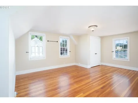 313 W Chapman Avenue Roseburg OR 97470