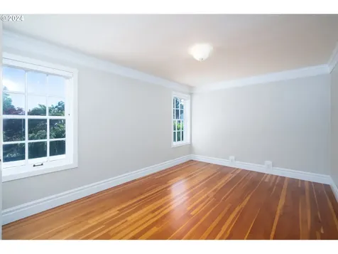 313 W Chapman Avenue Roseburg OR 97470