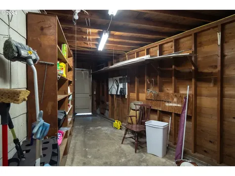 313 W Chapman Avenue Roseburg OR 97470