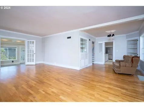313 W Chapman Avenue Roseburg OR 97470