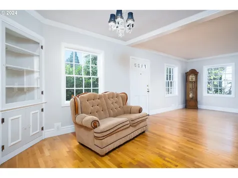 313 W Chapman Avenue Roseburg OR 97470