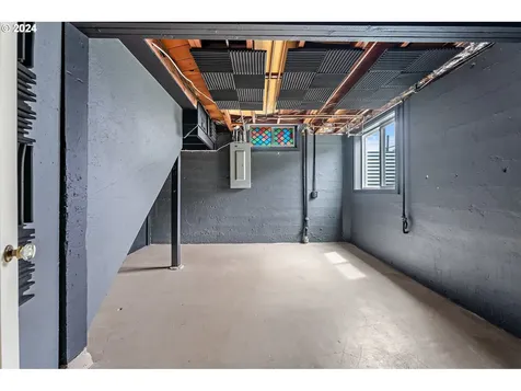 4215 Se Woodward Street Portland OR 97206