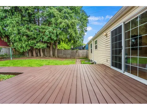 4215 Se Woodward Street Portland OR 97206