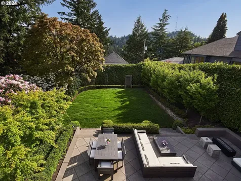 1740 SW Hawthorne Terrace Portland OR 97201