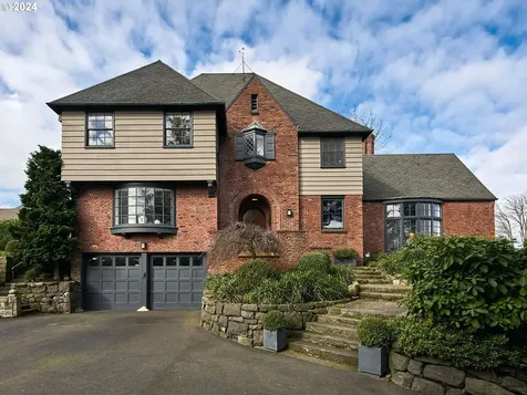 1740 SW Hawthorne Terrace Portland OR 97201