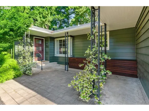 10019 Ne Skidmore Street Portland OR 97220