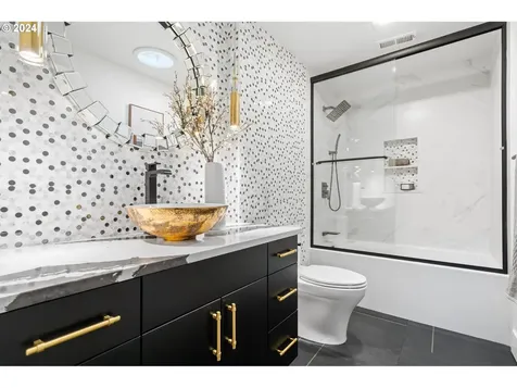 16878 Canyon Drive Lake Oswego OR 97034
