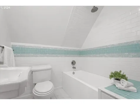 1105 NE 117th Street Vancouver WA 98685