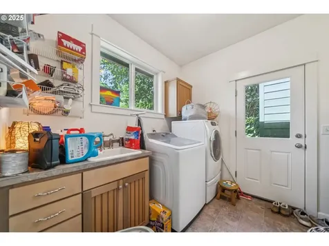 1345 11th Street West Linn OR 97068
