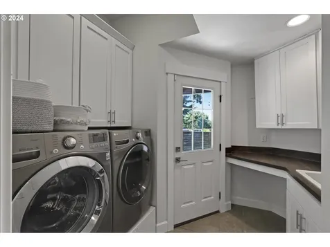 7502 Sw 32nd Avenue Portland OR 97219