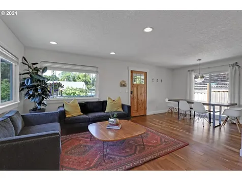 7502 Sw 32nd Avenue Portland OR 97219