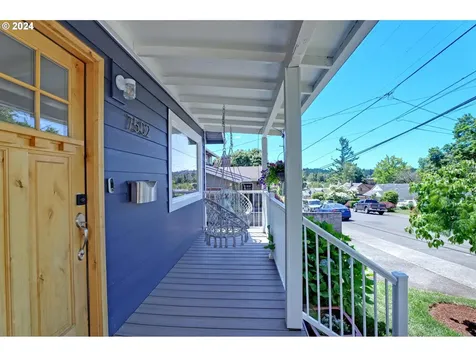 7502 Sw 32nd Avenue Portland OR 97219
