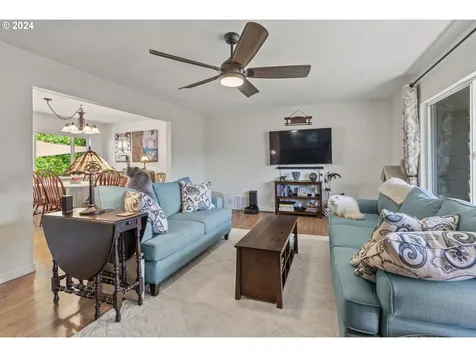 402 Harris Street Kelso WA 98626