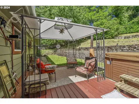 402 Harris Street Kelso WA 98626