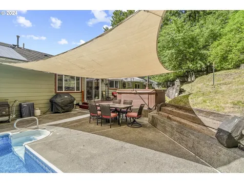 402 Harris Street Kelso WA 98626