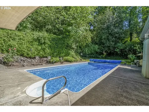 402 Harris Street Kelso WA 98626