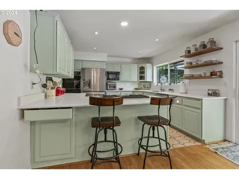 402 Harris Street Kelso WA 98626