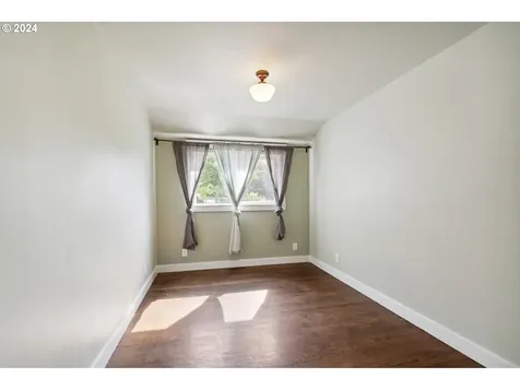 123 Se 141st Avenue Portland OR 97233