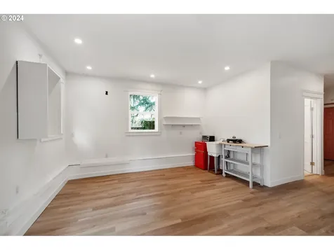 123 Se 141st Avenue Portland OR 97233