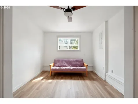 123 Se 141st Avenue Portland OR 97233