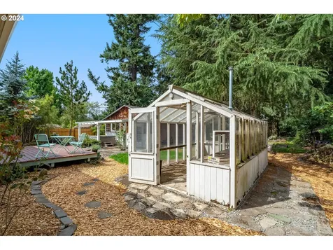 123 Se 141st Avenue Portland OR 97233