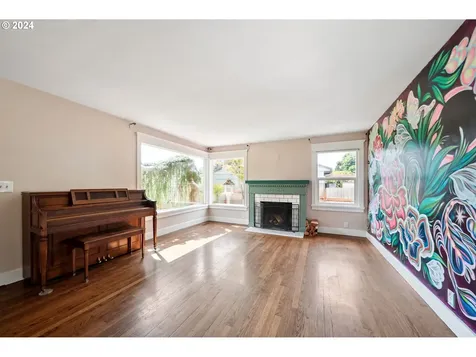 123 Se 141st Avenue Portland OR 97233