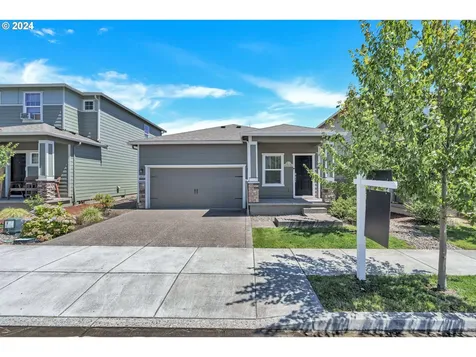 1409 W 15th Avenue La Center WA 98629