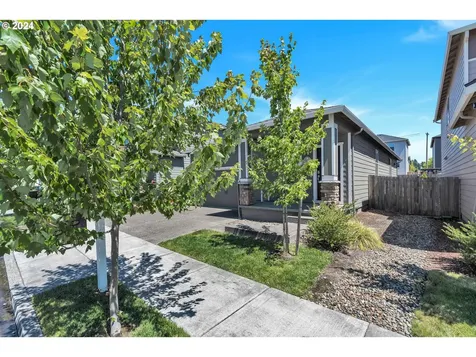 1409 W 15th Avenue La Center WA 98629