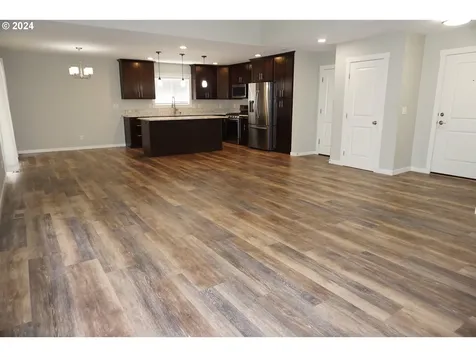 2278 Se 174th Avenue Portland OR 97233