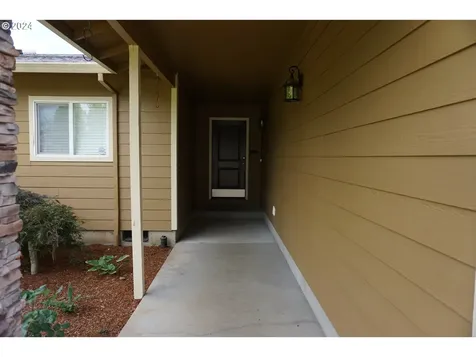 2278 Se 174th Avenue Portland OR 97233