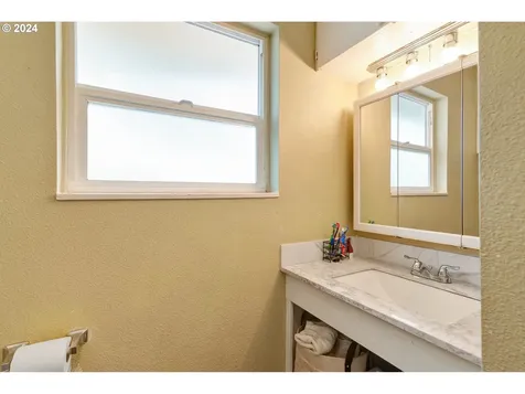 2412 Lincoln Avenue Vancouver WA 98660