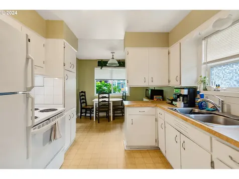 2412 Lincoln Avenue Vancouver WA 98660