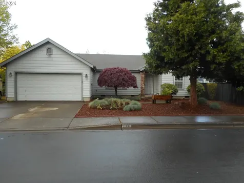 649 Nicholas Drive Springfield OR 97477