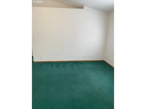 649 Nicholas Drive Springfield OR 97477