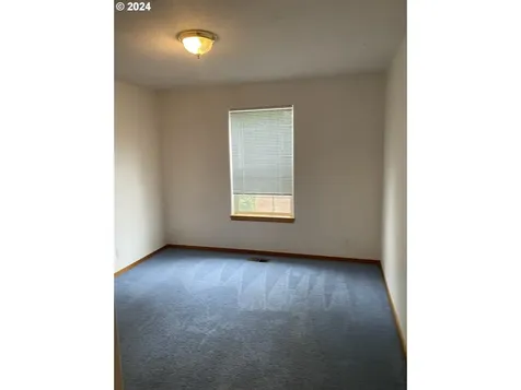 649 Nicholas Drive Springfield OR 97477