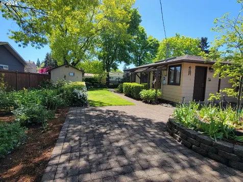 2565 Newcastle Street Eugene OR 97404